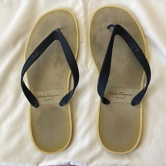 flip flops ferragamo
